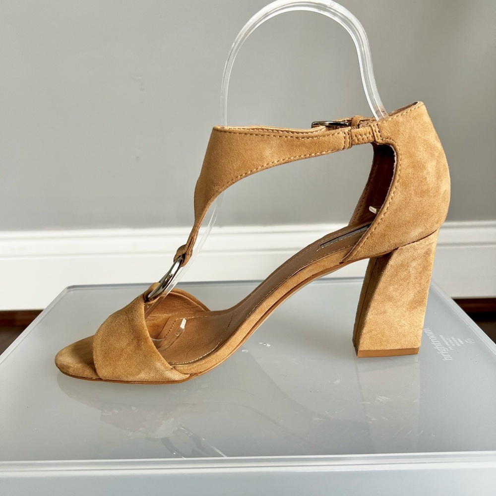 Tahari Norma Block Heel Sandals - Picture 3 of 12